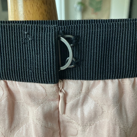 Loft Light Pink Quilted Miniskirt Size 4 - Picture 3 of 7